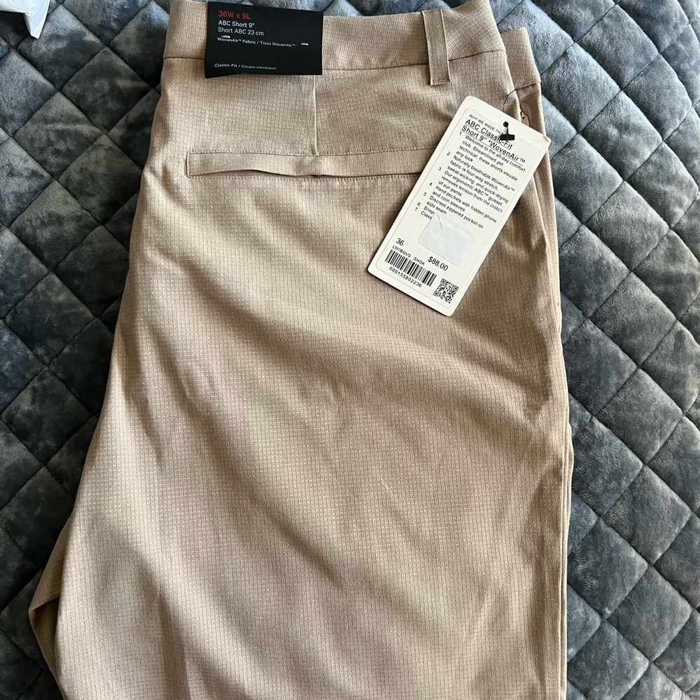 Lululemon Men’s ABC Classic Fit Short Woven Air NWT